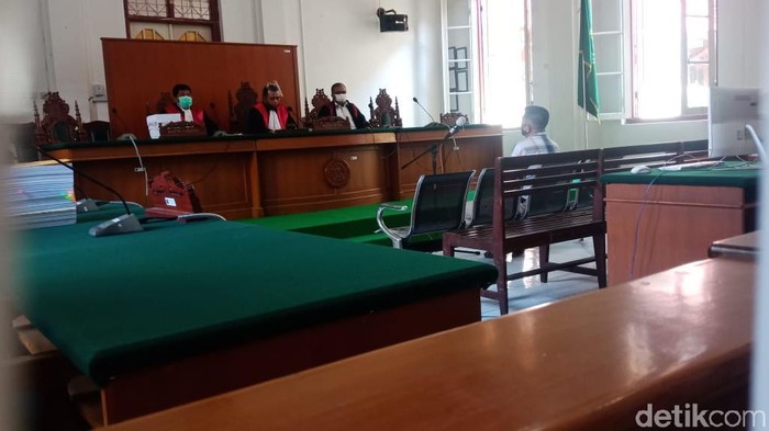 Sidang vonis eks bendahara Brimob Polda Sulsel
