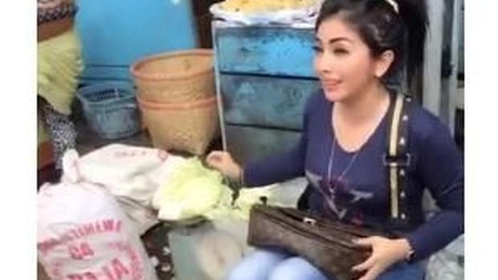 Tukang sayur unik Tukang sayur unik