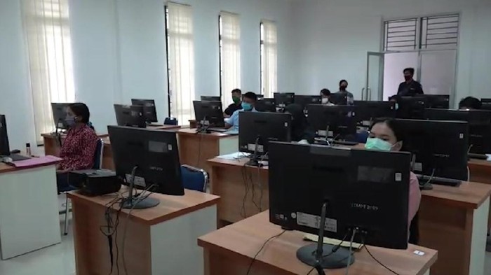 4 Orang Peserta UTBK di UHO Positif Corona