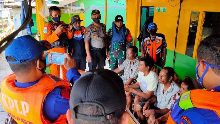7 ABK Selamat dalam Insiden Kapal Tenggelam di Sinjai