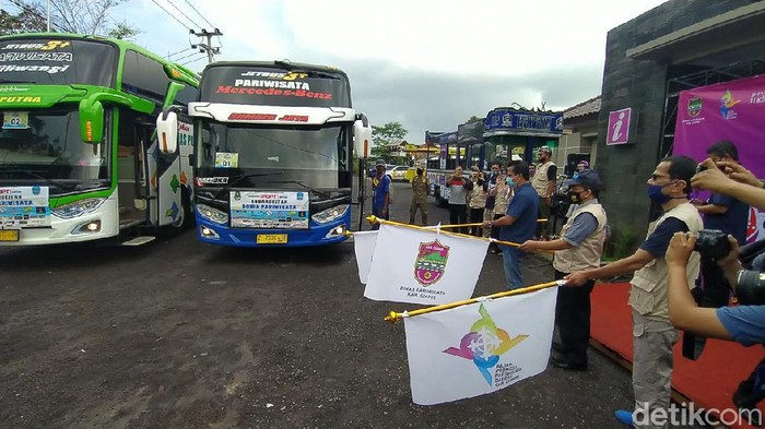 armada bus konvoi ke pangandaran