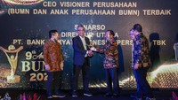 Tak hanya itu, BRI juga menyabet penghargaan sebagai BUMN dengan Strategi Pertumbuhan Terbaik, BUMN Dengan Transformasi Organisasi Terbaik dan BUMN Dengan Penerapan GCG Terbaik serta BUMN Dengan Pengembangan SDM Unggul Terbaik yang diberikan dalam malam anugerah BUMN 2020 yang digelar di Jakarta. Foto: dok. BRI