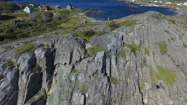 Discovery Geopark Global UNESCO mencakup lebih dari 280 kmgaris pantai berbatu yang penuh dengan pemandangan luar biasa pada gua, lengkungan dan tumpukan laut. (UNESCO) Discovery Geopark Global UNESCO mencakup lebih dari 280 kmgaris pantai berbatu yang penuh dengan pemandangan luar biasa pada gua, lengkungan dan tumpukan laut. (UNESCO)