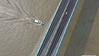 Jembatan ini menghubungkan Nantong dan Zhangjiagang, dua kota di Jiangsu. Foto: Dok. Xinhua/Li Bo
