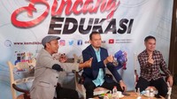 Ibarat hubungan asmara, link and match ini selayaknya hingga level pernikahan dan tak hanya berpacaran. Bincang khusus itu pun digelar secara virtual bersama Guru besar ITB Prof Dr Iwan Pranoto. Foto: dok. Kemendikbud