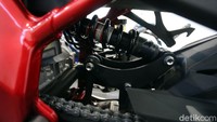Ninja ZX-25R merupakan produk yang benar-benar baru dan sangat berbeda dengan Ninja 250 bermesin 2 silinder.
