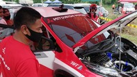 Mesin 4B11 yang digunakan Rifat Sungkar pada Xpander AP4 ini adalah mesin yang sama dengan Mitsubishi Lancer Evolution X (Evo 10). Standarnya, mesin milik Evo 10 itu berkapasitas 1.998 cc turbo, tapi untuk Xpander AP4 ini diturunkan menjadi 1.600 cc untuk memenuhi regulasi AP4. Foto: Rizki Pratama