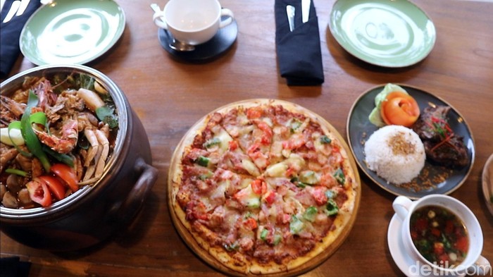 Menikmati kuliner di Grand Inna Samudera Beach Hotel (GISBH)