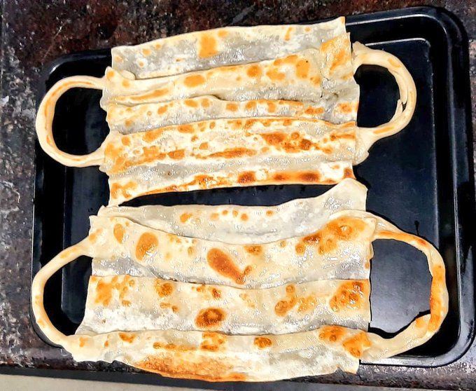 Parotta bentuk masker