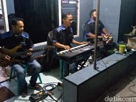 Pasien Sembuh Corona Disambut Bucket Bunga dan Elektonan