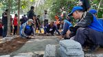 Pembangunan Rumah Mbah Tarso yang Hidup di Gubuk Karung di Purwokerto