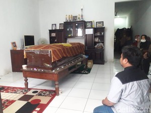 Jenazah Editor Metro TV Akan Dimakamkan di TPU Sandratex Pagi Ini