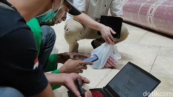 Ribuan lampu diberikan IP Address. Satu IP Address mengendalikan 20 lampu. (Fitraya Ramadhanny/detikcom)