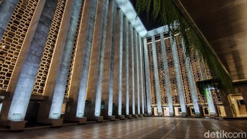Konsep teknologi lighting Masjid Istiqlal mewujudkan kemegahan dan suasana tenang jadi satu (Fitraya Ramadhanny/detikcom)
