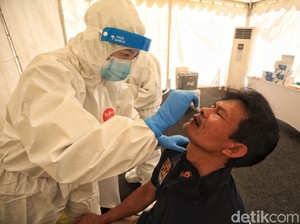 500 Warga Bandung Termasuk Sekitar Secapa AD Swab Test