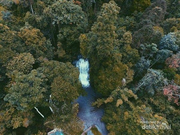 Air terjun atau jantur Dora Kutai Barat