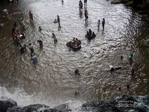 Air terjun atau jantur Dora Kutai Barat