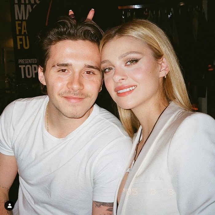 Brooklyn Beckham dan Nicola Peltz Brooklyn Beckham dan Nicola Peltz