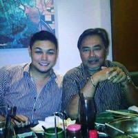 Bambang juga pernah mengunggah foto jadul dirinya bersama sang anak. Foto ini diambil pada tahun 2012. (Foto: Instagram/@bam_fasdip)