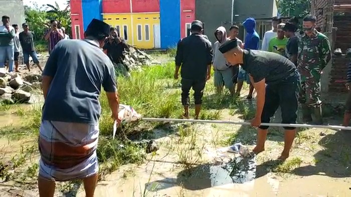 Gas muncul dari pipa air pemukiman warga Pinrang, Sulawesi Selatan (Sulsel).