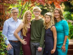 Putri Bill Gates yang Ngaku Amat Beruntung Sejak Lahir