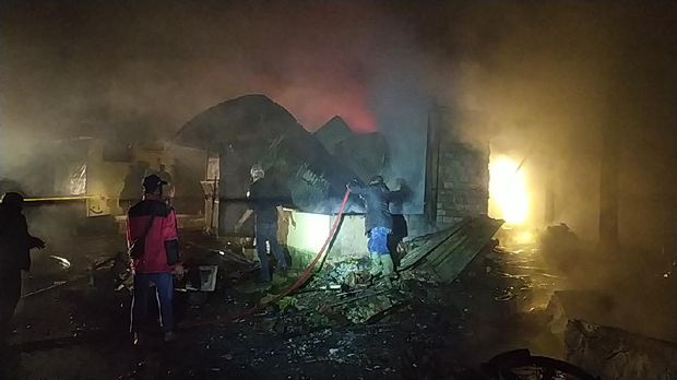 Kebakaran pasar Kebun Raya Cibodas Jabar