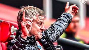 Kegembiraan Solskjaer kembali ditampilkan di meme ini. Foto: Twitter