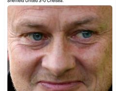 Meme Manchester United Girang Chelsea Tumbang