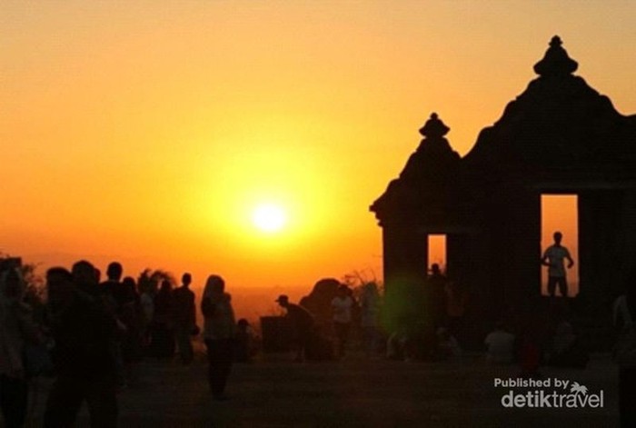 Sunset di candi Ratu Boko Yogyakarta