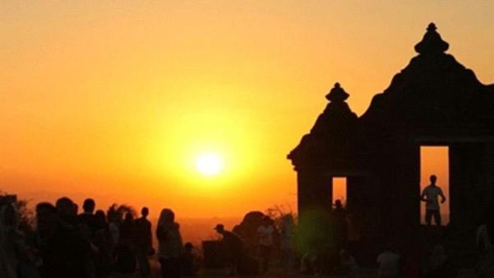 Sunset di candi Ratu Boko Yogyakarta