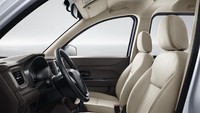 Wuling Hong Guang V 1.2 L di China dijual mulai RMB 42.900 (Rp 88 jutaan) sampai RMB 46.900 (Rp 96 jutaan). Harga itu bahkan lebih murah dari harga Kawasaki Ninja ZX-25R yang mulai dari Rp 96 juta sampai Rp 112.900.000. Foto: Wuling