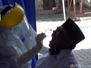 Ketuanya Meninggal Kena Corona, Seluruh Anggota DPRD Rembang Dites Swab