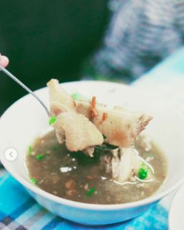 Awkarin Jatuh Cinta dengan Kuliner Jogja, Mangut Lele sampai Sate Klatak