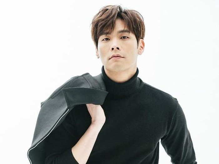 Choi Daniel Choi Daniel di Its Okay To Not Be Okay