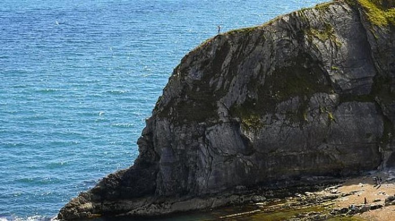 Durdle Door Objek wisata di Inggris.