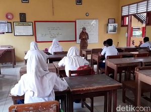 Waspada Abu Vulkanik, Pelajar Sukabumi Wajib Pakai Masker