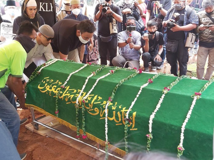 pemakanan ayah ivan gunawan