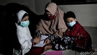 Pada sore hari kegiatan mengaji dilakukan pada jam 16.00-17.30 WIB. Dan pada malam hari dilakukan saat 19.30-21.00 WIB.
