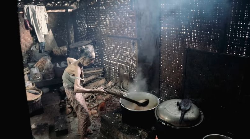 Sosok Mbah Lindu yang Pekerja Keras