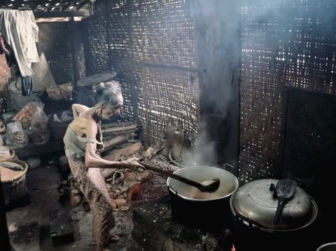 Sosok Mbah Lindu yang Pekerja Keras