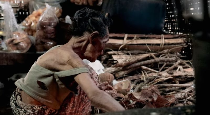 Sosok Mbah Lindu yang Pekerja Keras