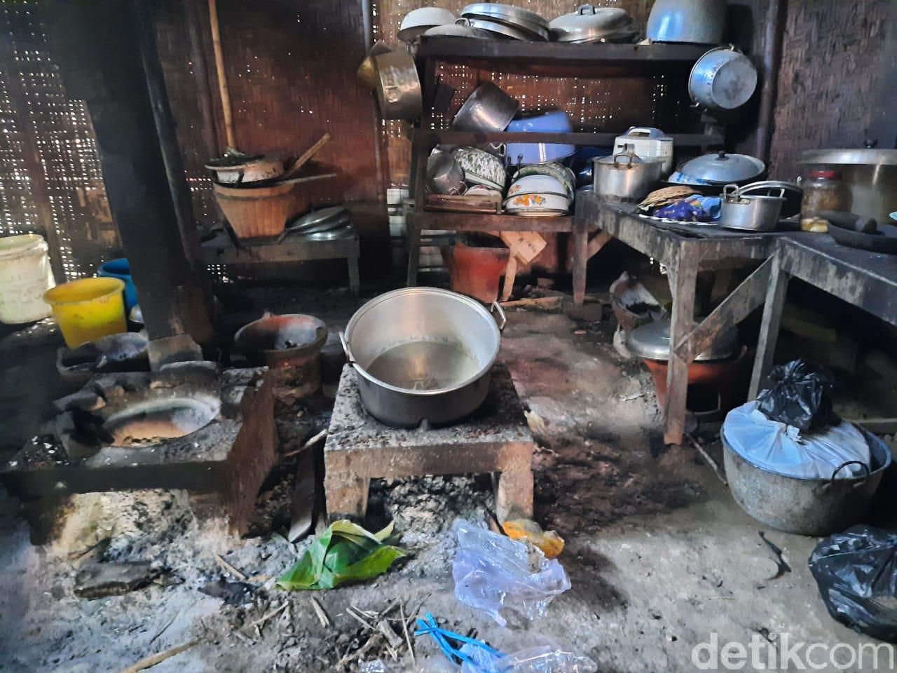 Sajian Gudeg Terakhir dari Mbah Lindu