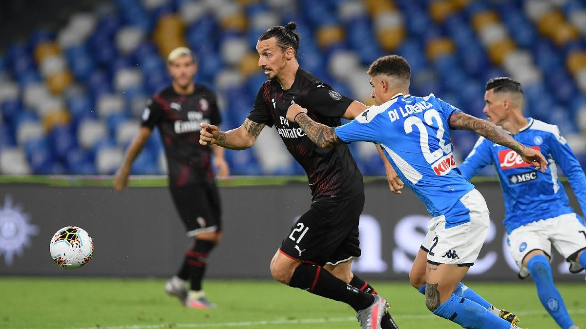 Napoli vs AC Milan brakhir imbang 2-2 di Stadion San Paolo. (Foto: Getty Images/Francesco Pecoraro)