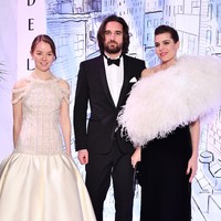 Hubungan keluarga Alexandra dan brand dunia seperti Chanel memang sudah berlangsung cukup lama. Ibunya pun pernah menjadi muse Chanel di 1980an. Foto: Getty Images