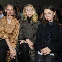 Meski belum seterkenal para putri-putri Eropa lainnya. Princess Alexandra of Hanover mulai jadi anggota kerajaan favorit banyak brand fashion. Buktinya, ia sering eksis di barisan paling depan fashion show merek-merek high end, seperti Chanel, Dior, Yves Saint Laurent hingga Chloe.Foto: Getty Images