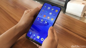 Ponsel ini ditenagai MediaTek Helio G80. Foto: Arssy Firliani/detikINET