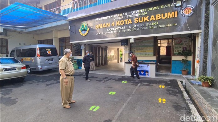 SMAN 4 Sukabumi batal gelar KBM tatap muka