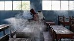 Siswa Belajar Jarak Jauh, SMKN 1 Jakarta Disemprot Disinfektan