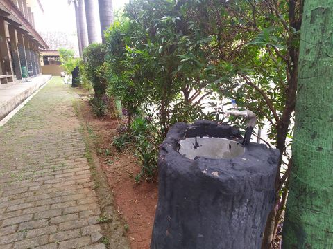 SMPN 2 Bekasi siapkan fasilitas protokol COVID untuk KBM Tatap Muka