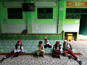 Kemendikbud: 79 Daerah Langgar Aturan Buka Sekolah saat Pandemi COVID-19